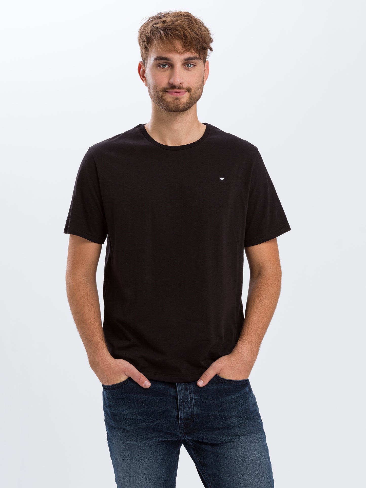 Basic men's T-shirt in black