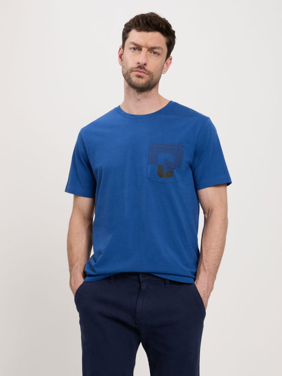 Men's regular T-shirt with breast pocket and logo blue