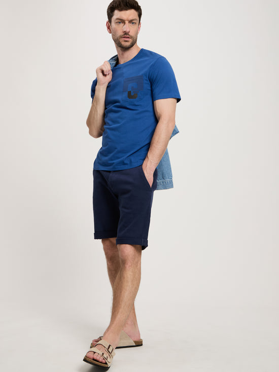 Men's regular T-shirt with breast pocket and logo blue