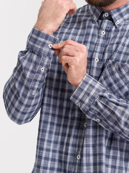 Men's regular long-sleeved shirt blue checked