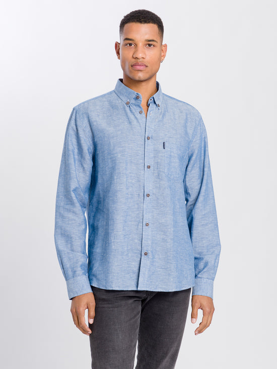 Men's regular long-sleeved shirt with chest pocket blue