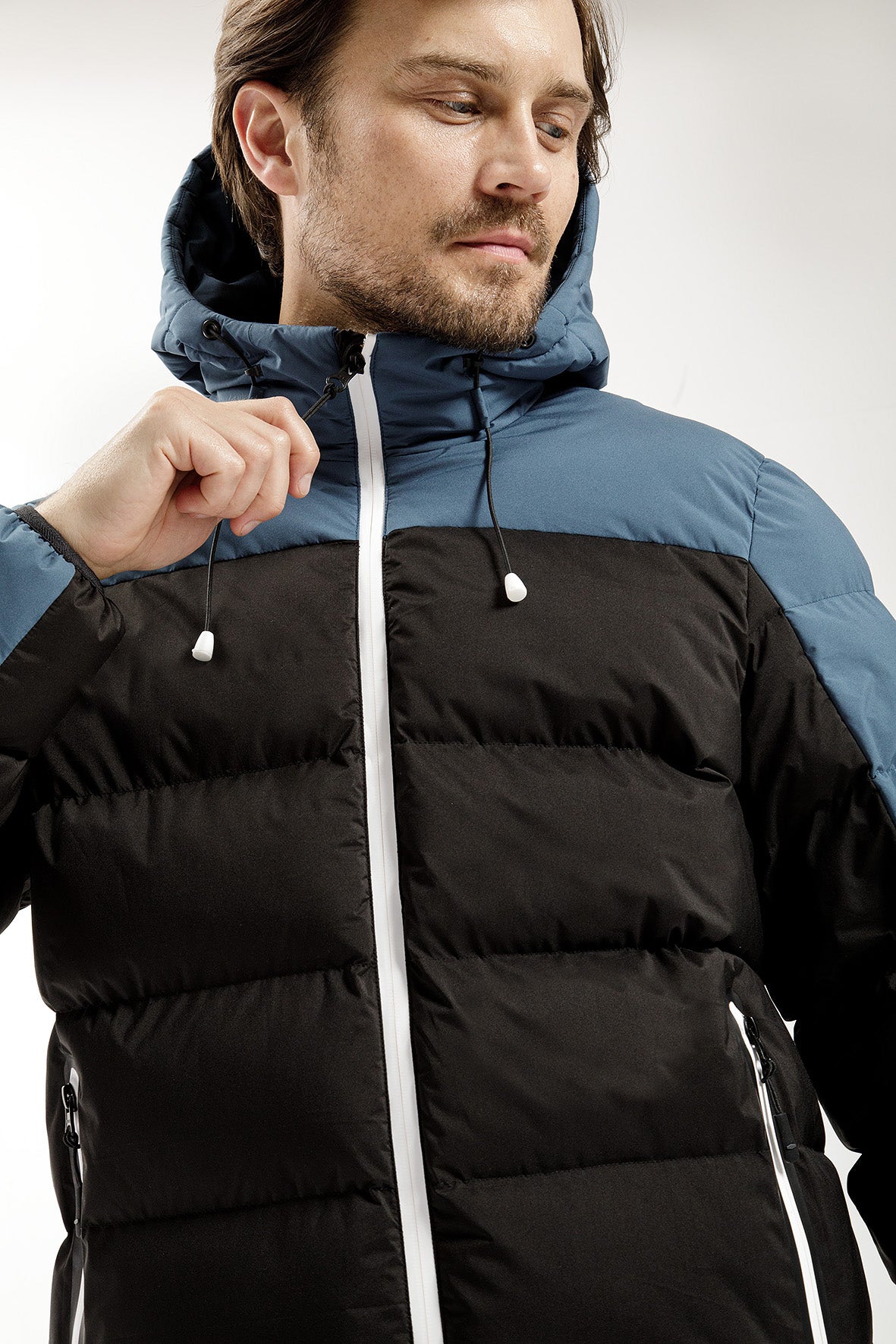 Men's regular winter jacket in black and blue