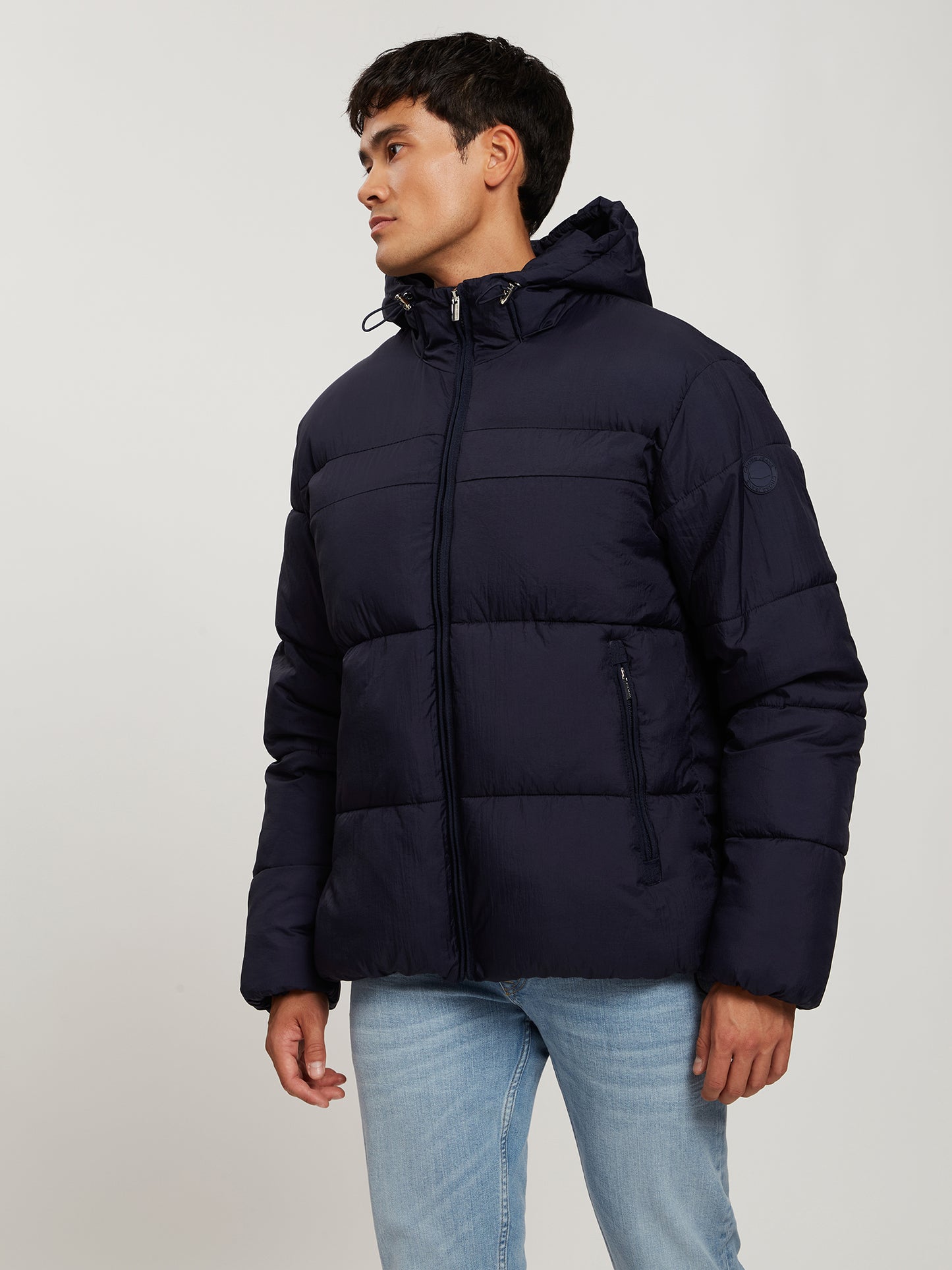 Herren Regular Winterjacke mit Kapuze, Reißverschluss und zwei Reißverschluss-Taschen marineblau