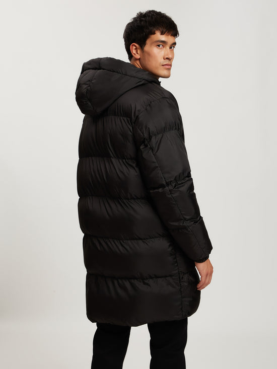 Herren Regular Winterjacke mit Kapuze, Reißverschluss und Eingrifftaschen in schwarz