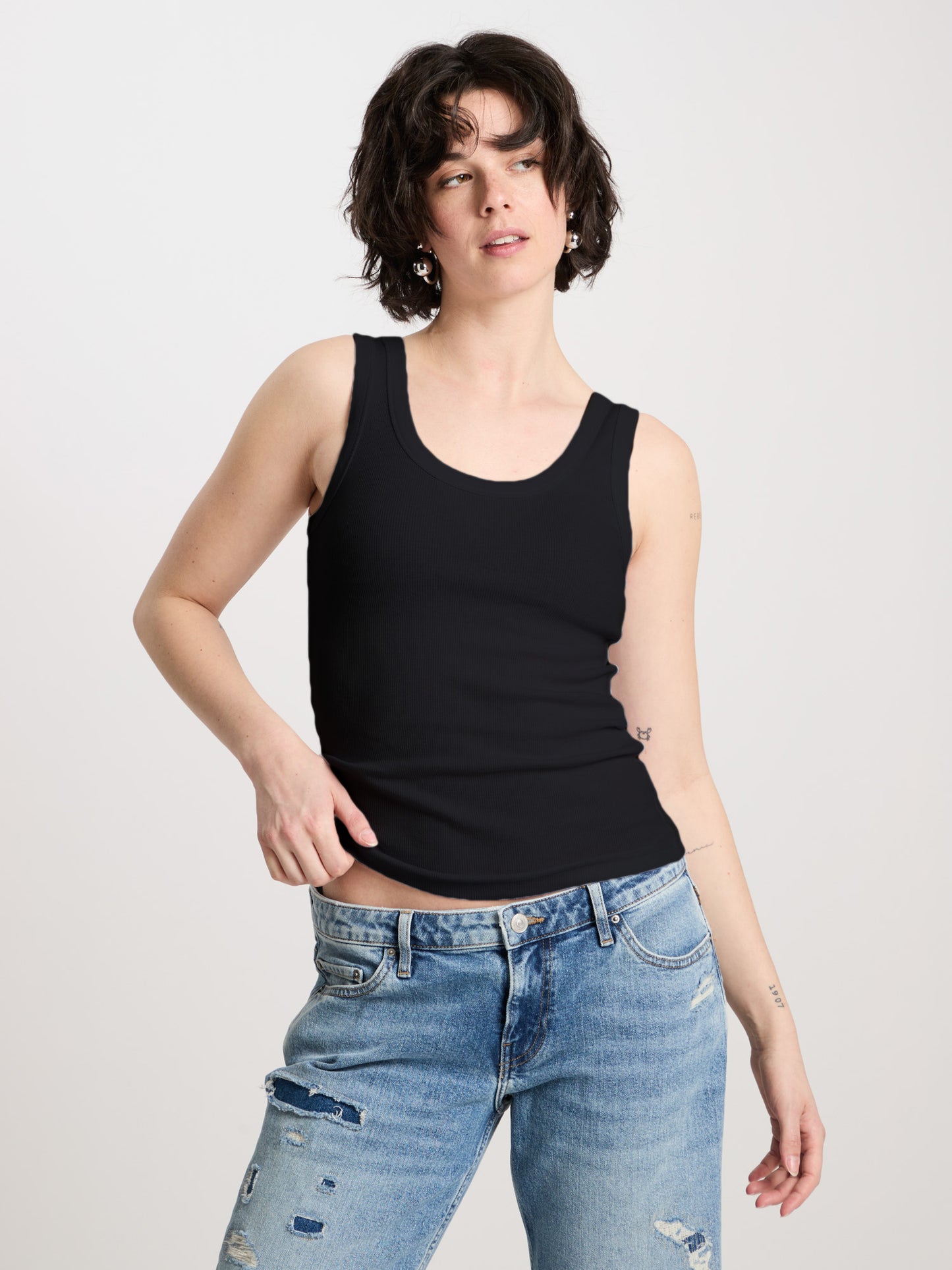 Damen Slim Tank-Top in Ripp-Qualität schwarz.