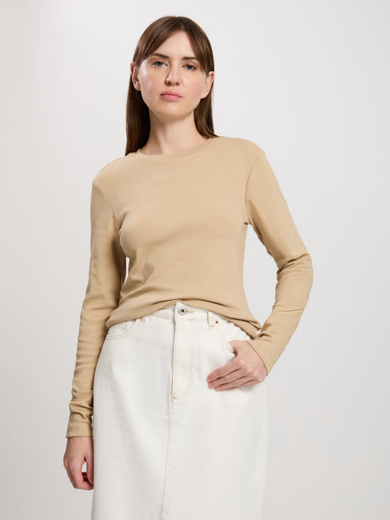 Women's regular long-sleeved shirt in beige