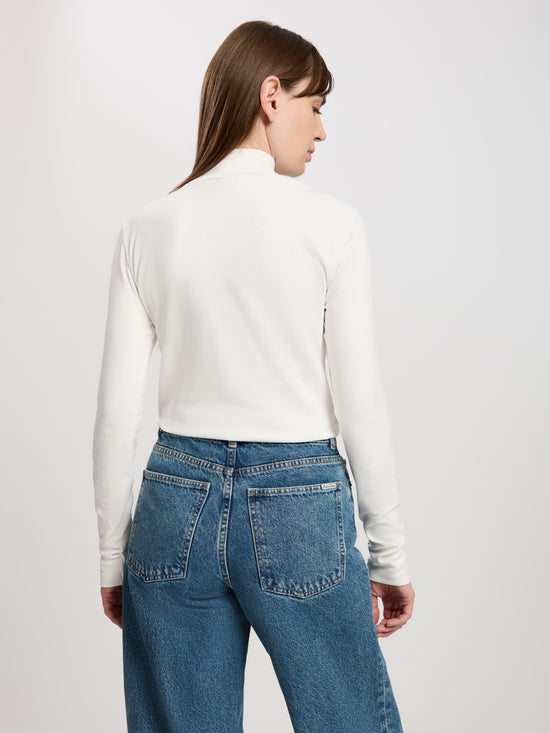 Women's regular shirt with turtleneck in ecru