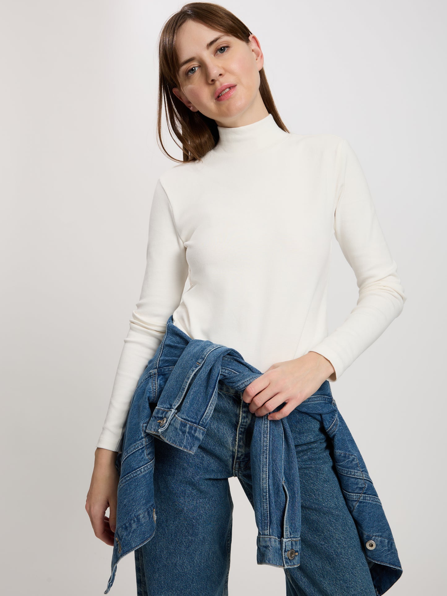 Women's regular shirt with turtleneck in ecru