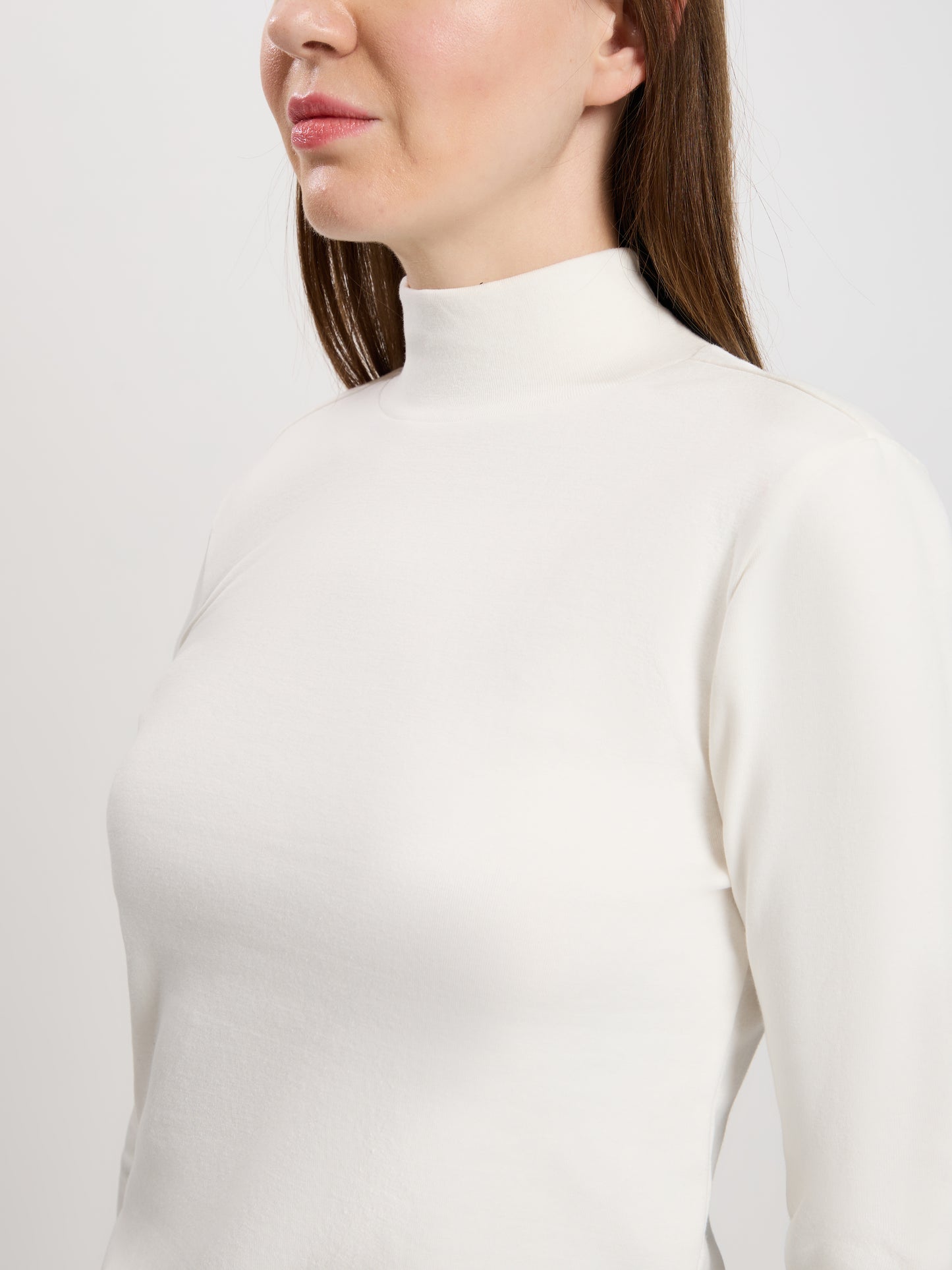 Women's regular shirt with turtleneck in ecru