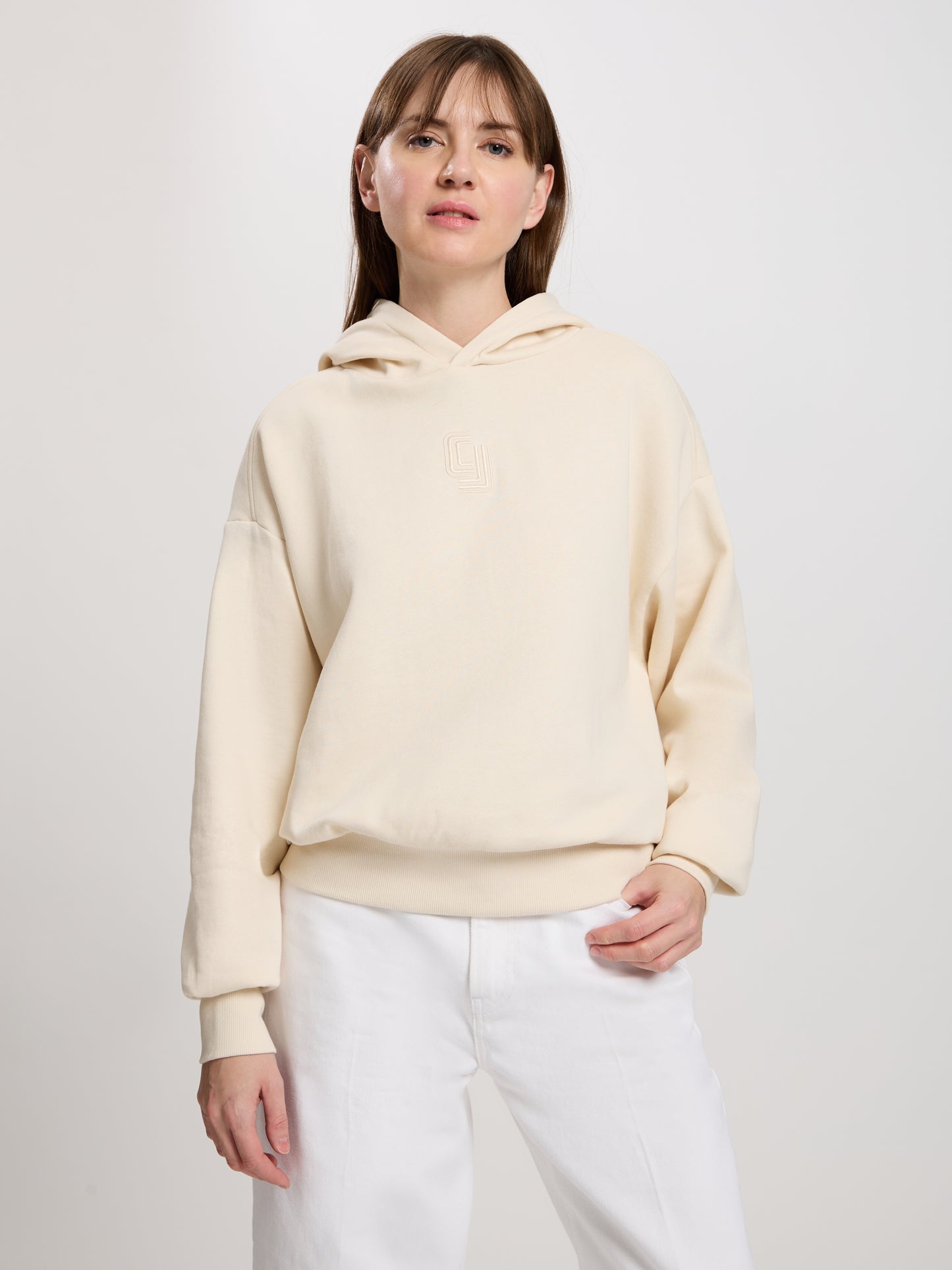 Damen Hoodie Regular in beige mit CJ Logo