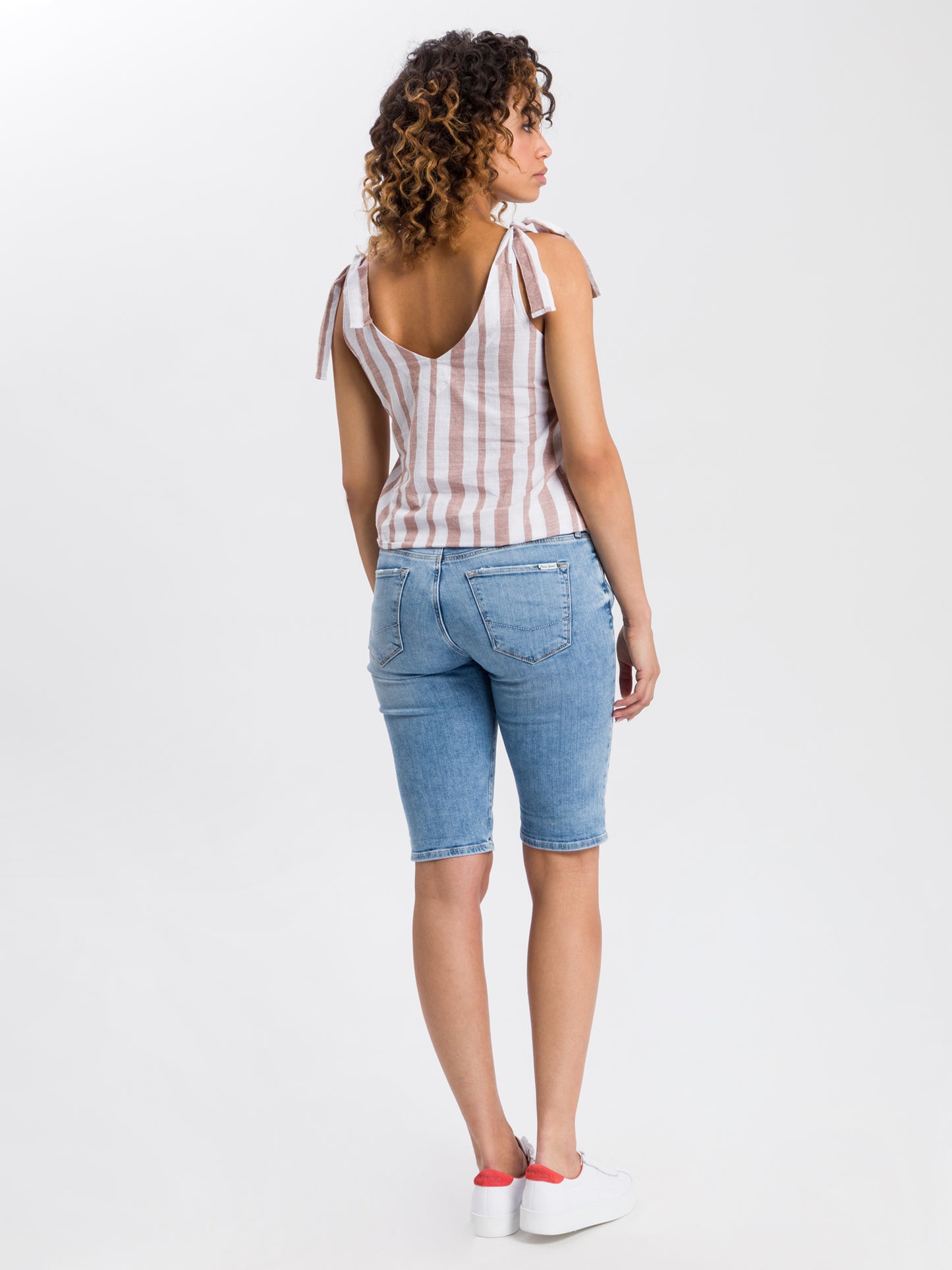 Women's tank top with vertical stripe pattern in white / pink