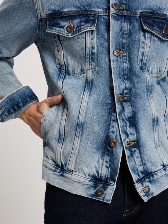 Men's regular denim jacket in light blue