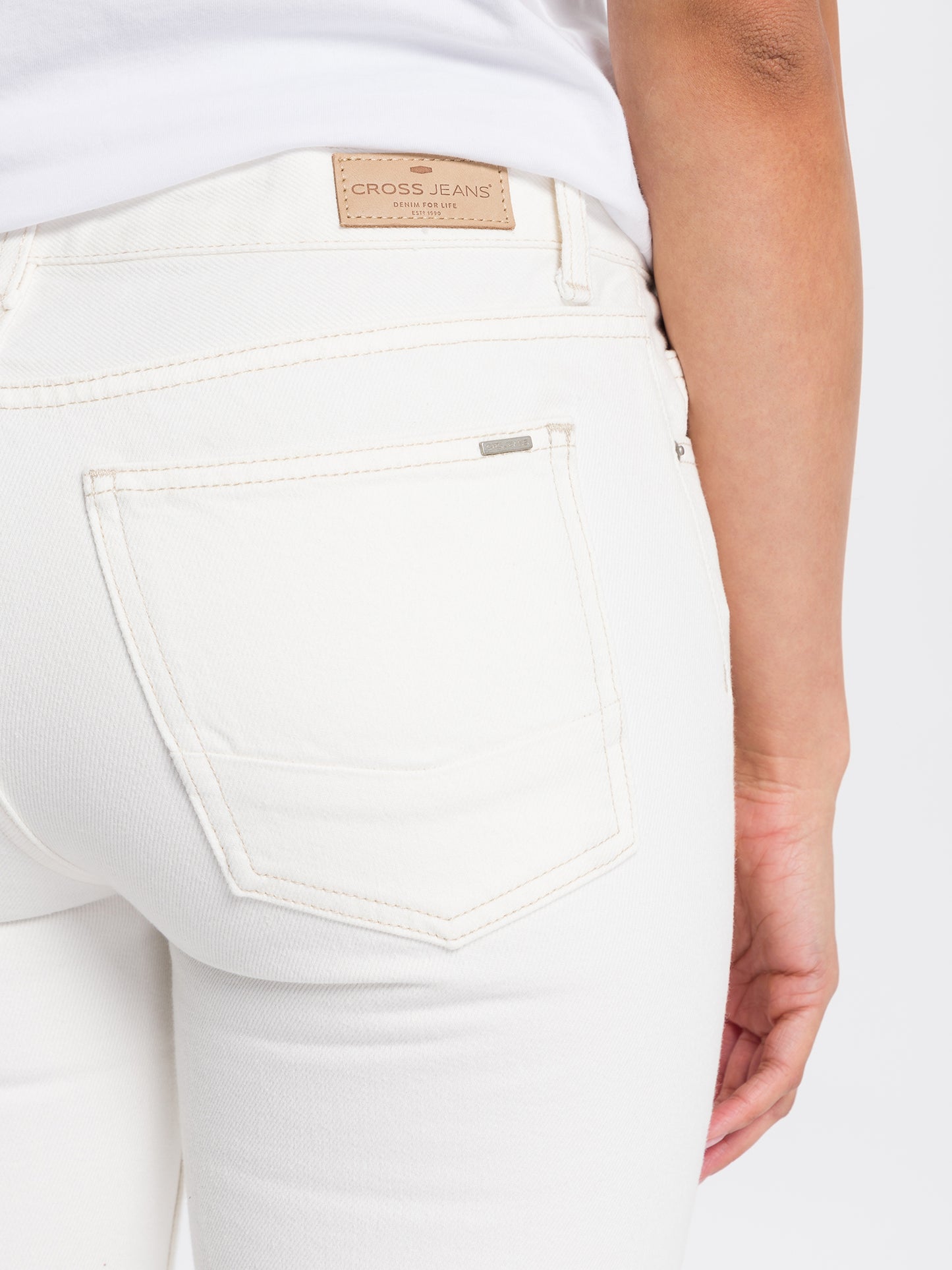 Women's jeans shorts white