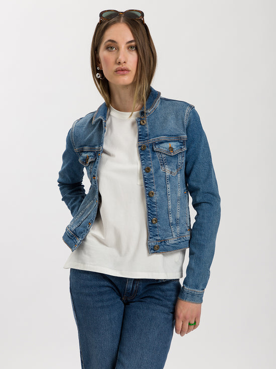 Women's Denim Jacket Slim Fit in medium blue