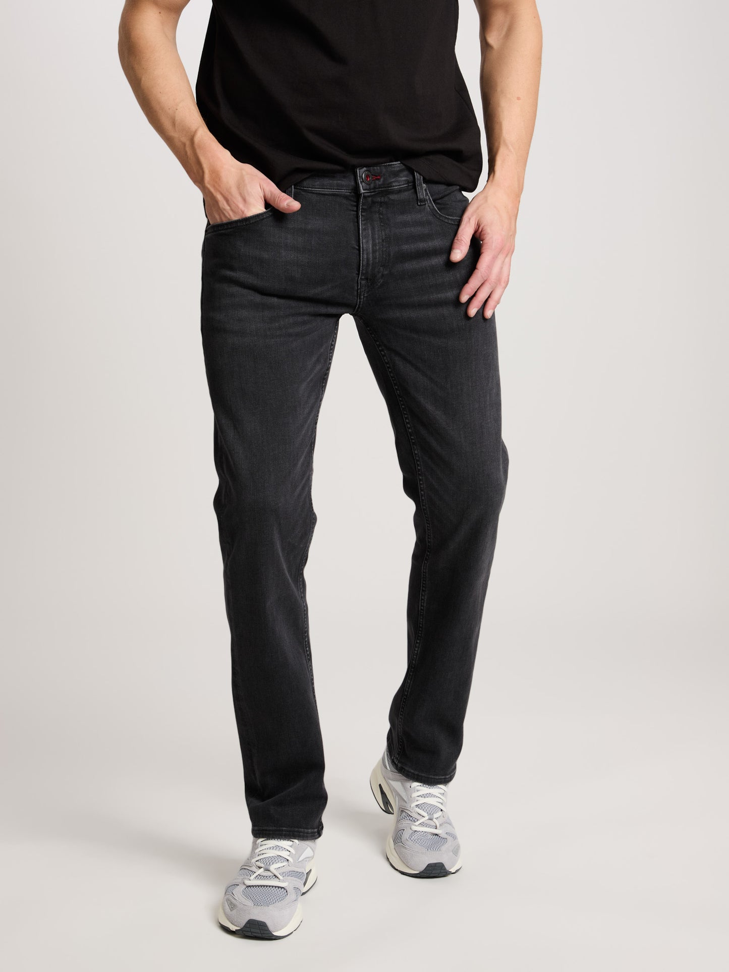 Damien Herren Jeans Slim Fit Regular Waist Straight Leg anthrazit.