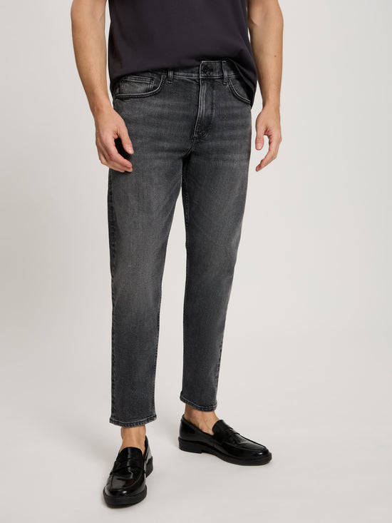 Finn Herren Jeans Tapered Fit Straight Leg anthrazit