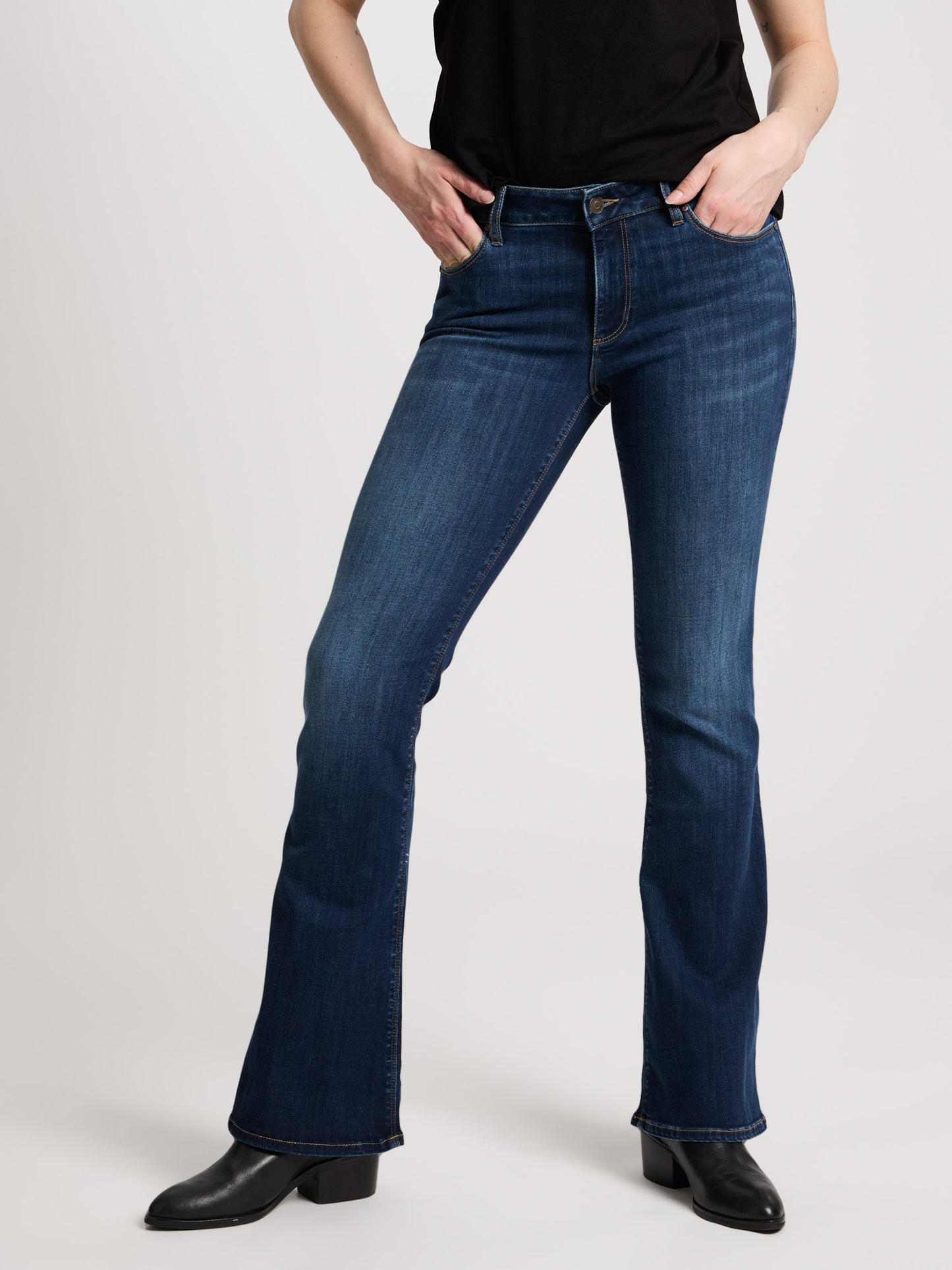 Faye women's jeans slim fit high waist flare leg dark blue