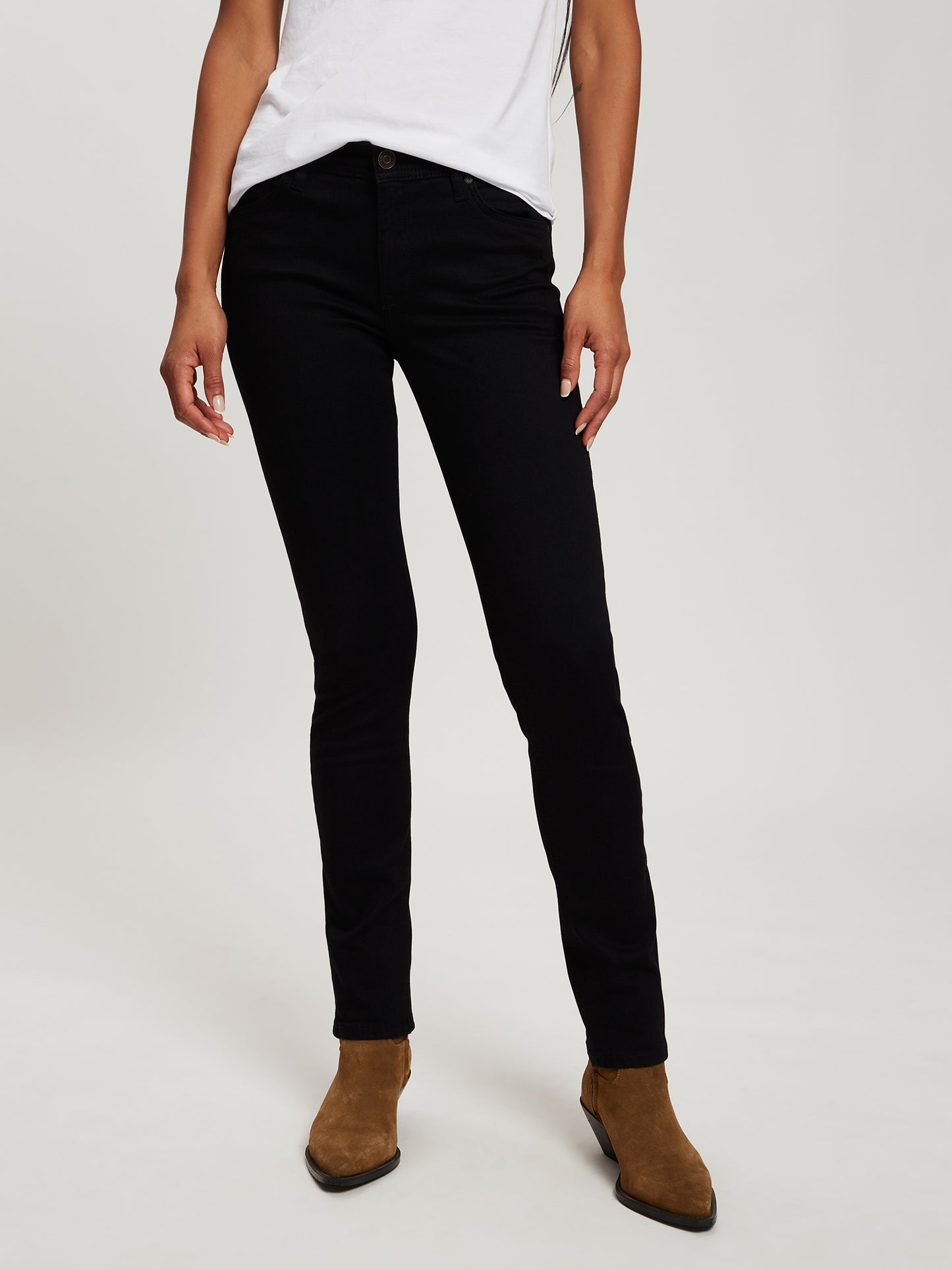 Anya Damen Jeans Slim Fit Mid Waist schwarz