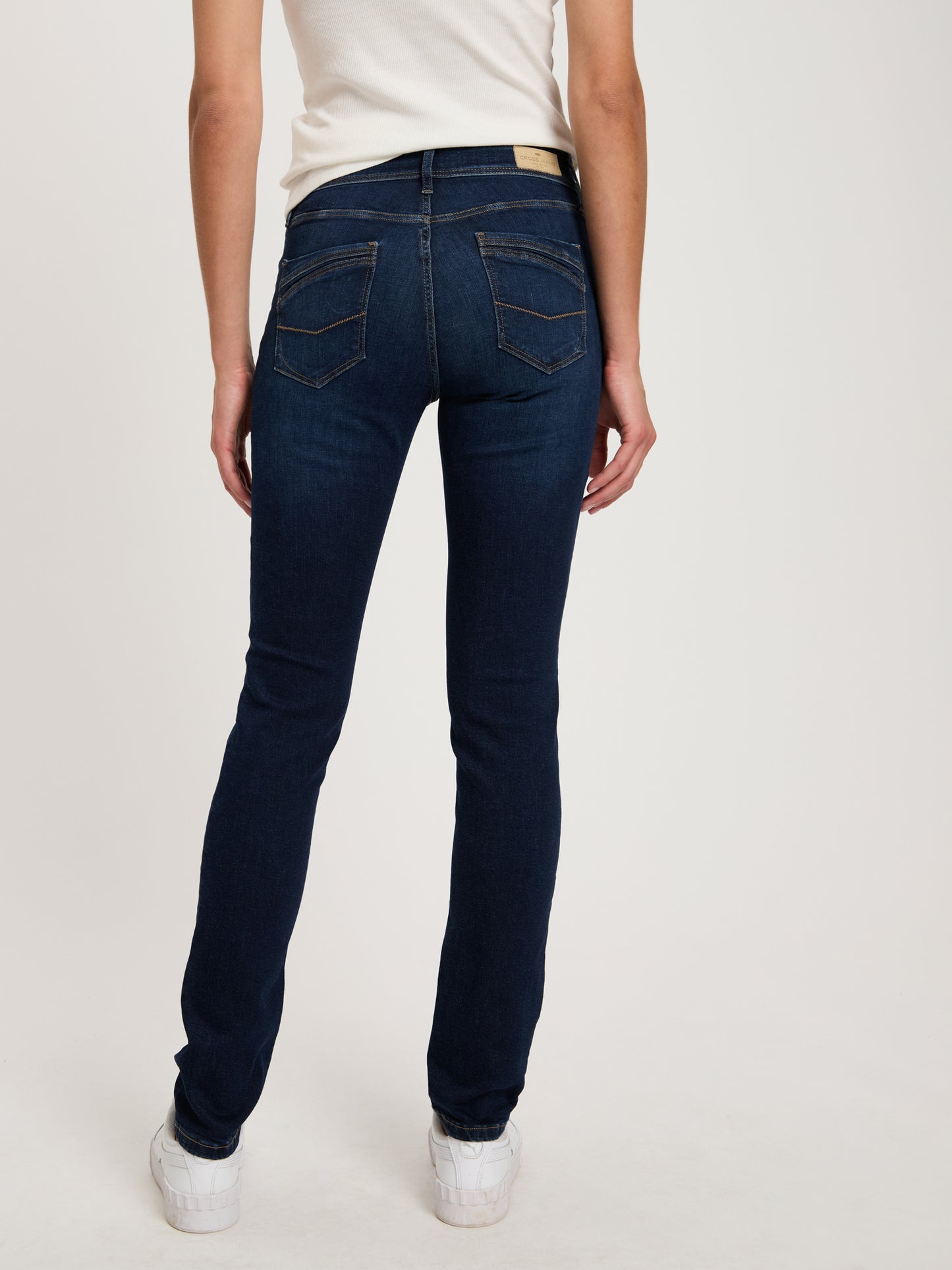 Anya Damen Jeans Slim Fit Mid Waist dunkelblau